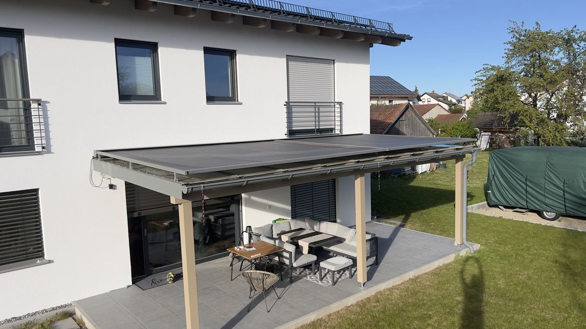 Glas-Terrassendach mit Sonnenschutz-Markise, SK Glas, Bogen